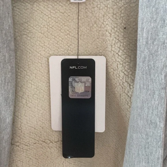 Wear by Erin Green Bay packers sweater sweatshirt size l nwt - Picture 3 of 4